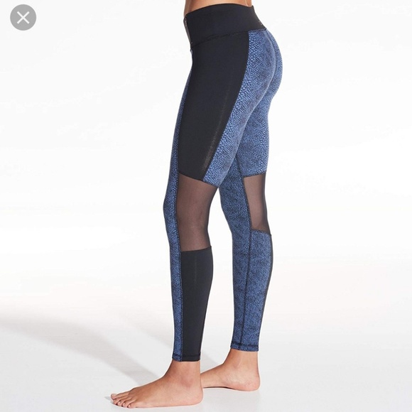 CALIA by Carrie Underwood Pants - NWT Calia by Carrie Underwood legging